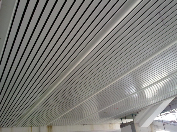 鋁單板幕墻建筑如何設(shè)計(jì)抗震設(shè)計(jì)來提高建筑的抗震能力